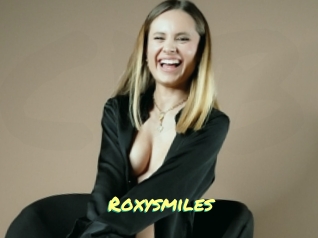 Roxysmiles