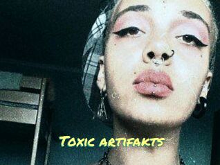 Toxic_artifakts